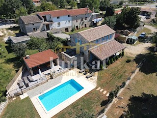 Haus - Verkauf - ISTARSKA - SVETI LOVREČ - SVETI LOVREČ PAZENATIČKI